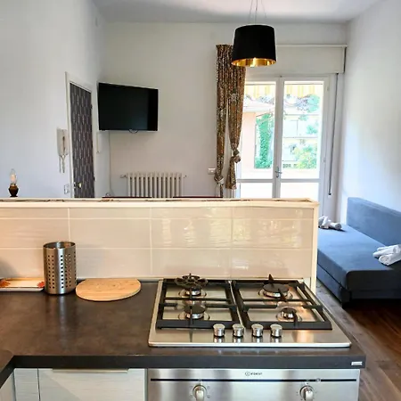 Cv018 - Milano Marittima, Elegante Trilocale Con Vasca Idromassaggio شقة