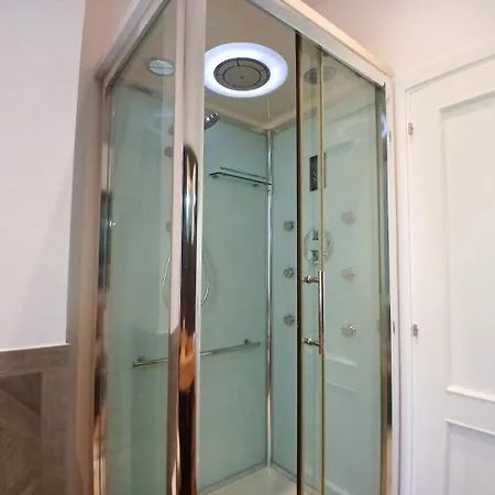 Cv018 - Milano Marittima, Elegante Trilocale Con Vasca Idromassaggio Apartment *